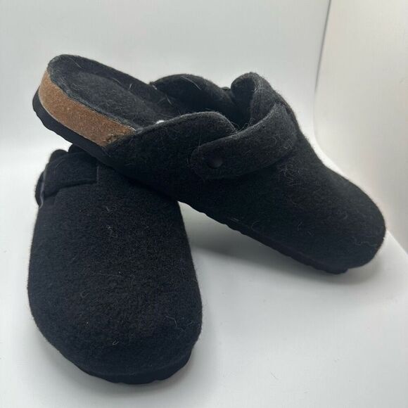 CUSHIONAIRE Women's Cork Footbed Clog with Faux Fur Lining 8.5 BLACK WOOL RETURN - Picture 6 of 7